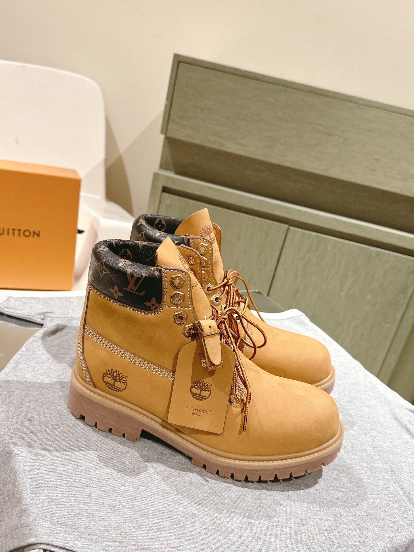 LV x Timberland 6in Ankle Boot 50mm Light Brown Suede & Monogram Canvas 450428