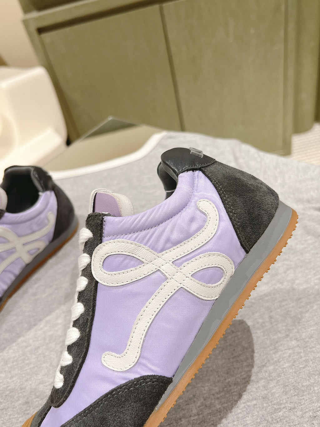 Loewe 2025 Ballet Runner 2.0 Sneaker Black Purple Suede 556039