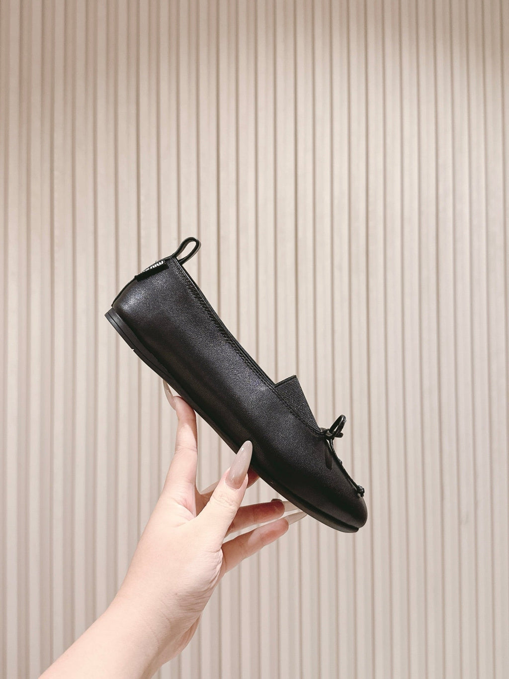 Miu Élan Bow-Detail Ballet Flat Black Cowhide 445803