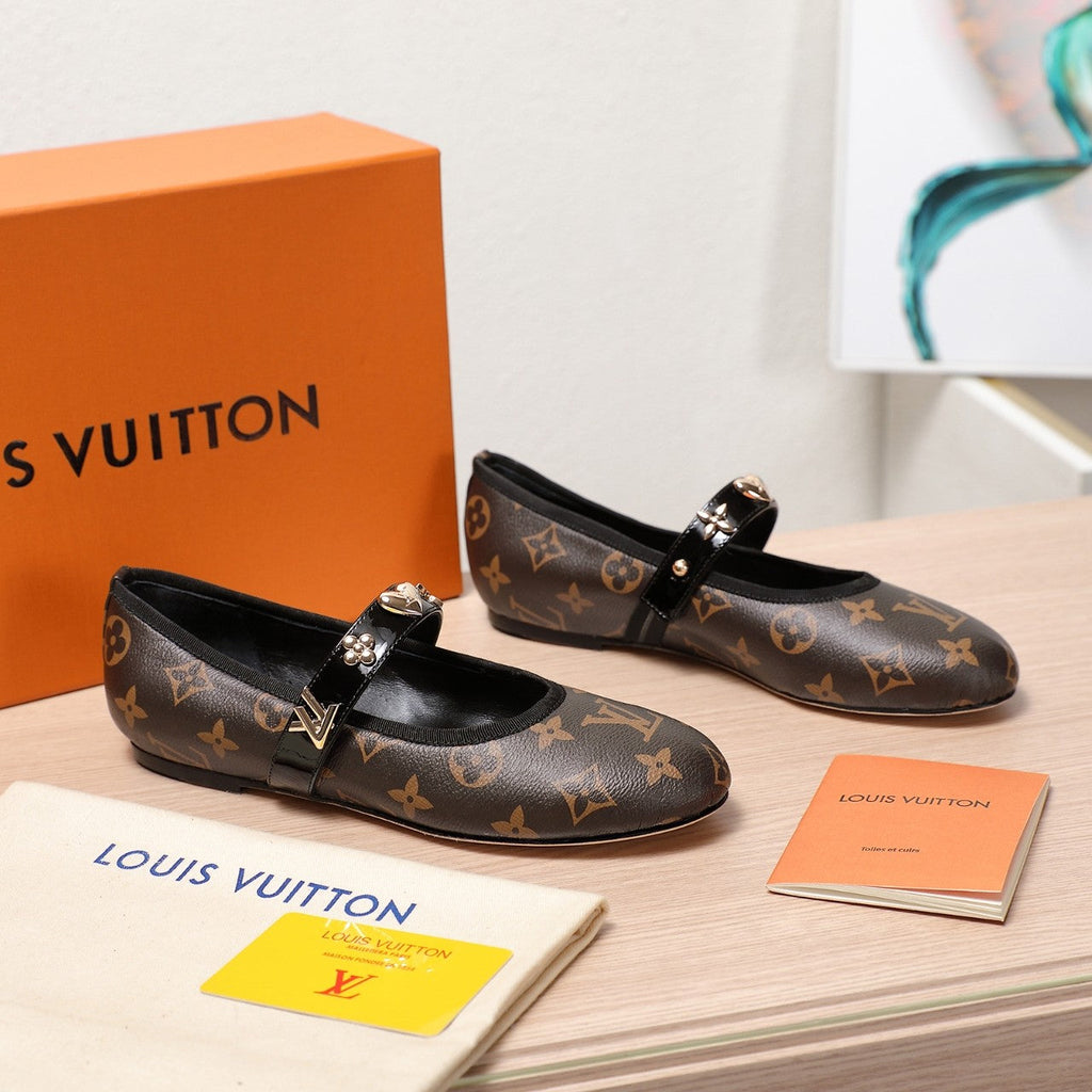 LV 25C Romy Flat Caramel Brown Monogram With gold logo Sheepskin 218308