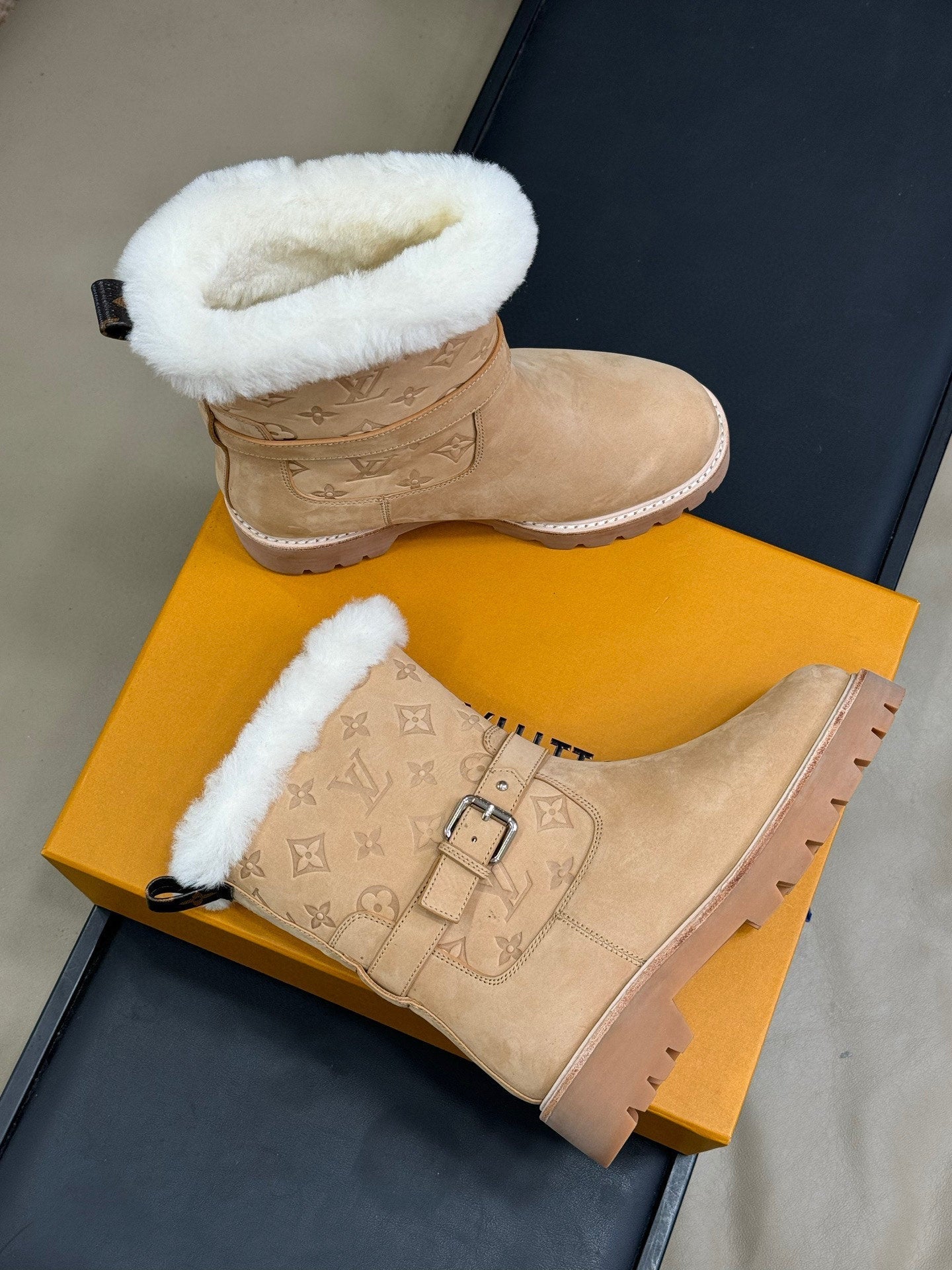 LV Territory Flat Ankle Boots Light Brown Suede Wool 542258