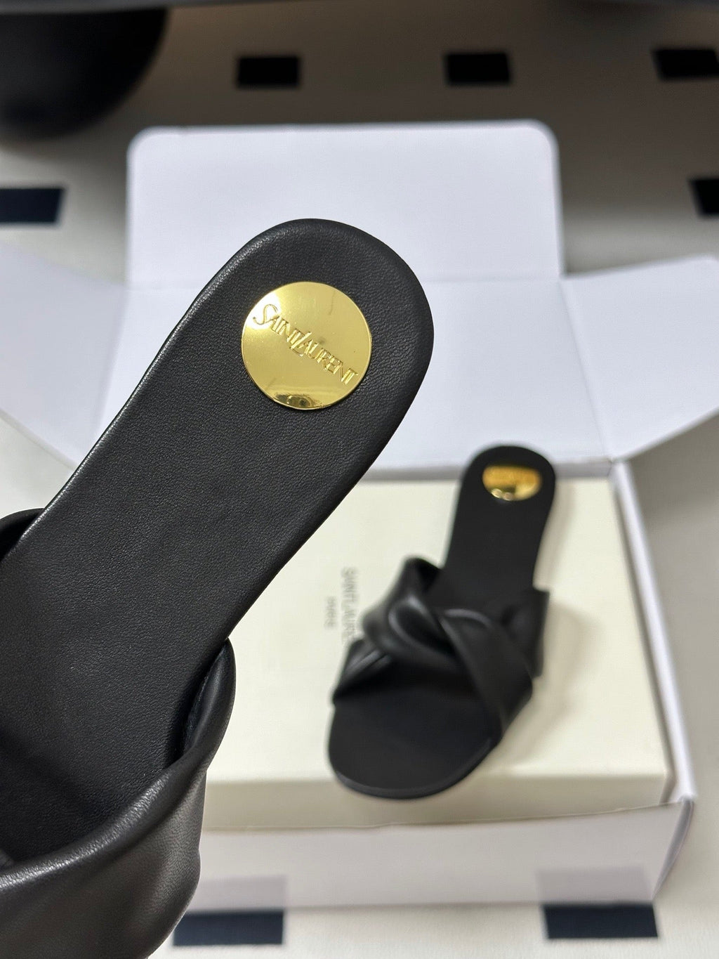 YSL Knotted Slide Black Smooth Leather 787567