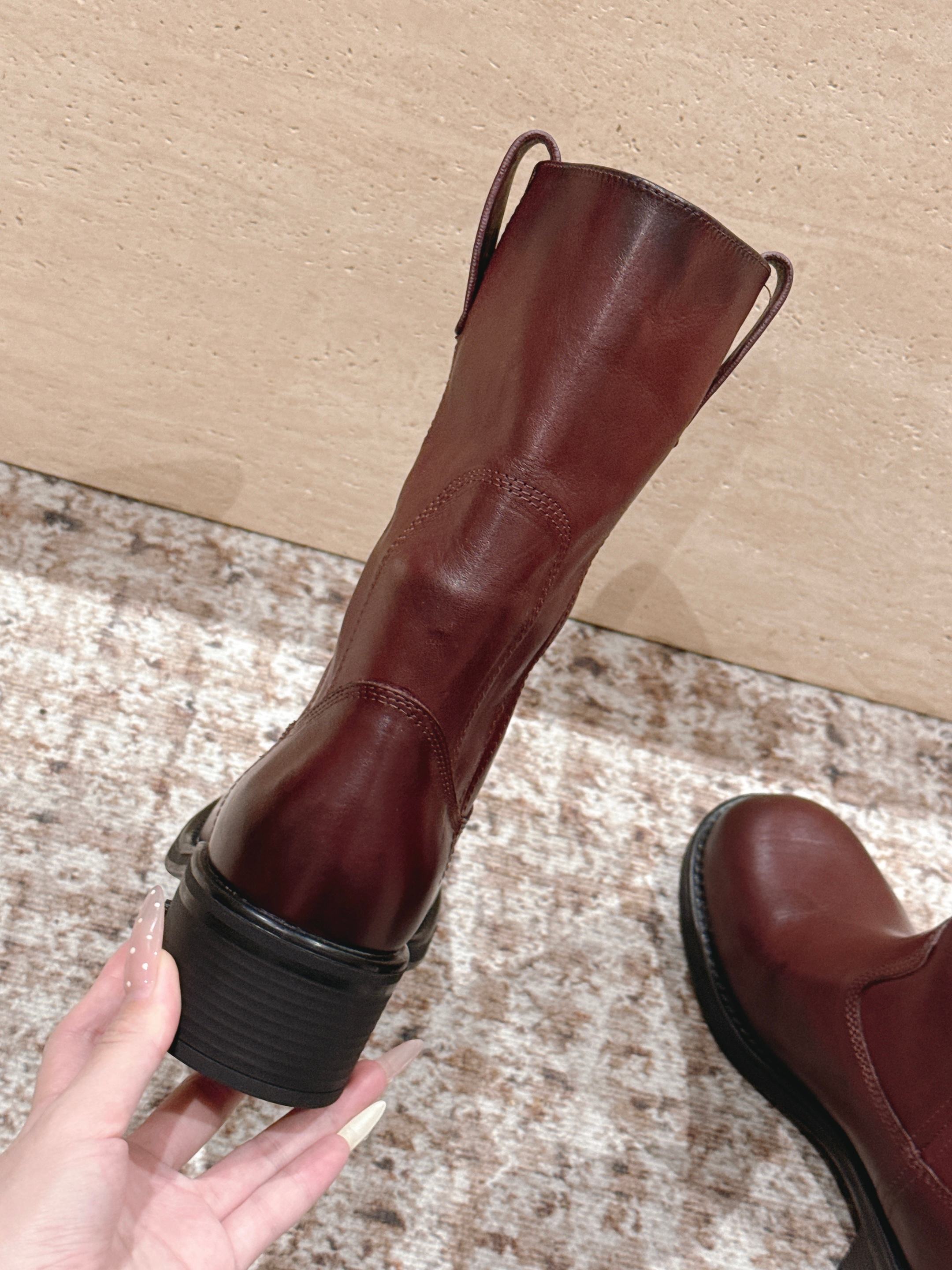 MiuMiu's 26SS Runway Slouch Boots Burgundy Leather 533042