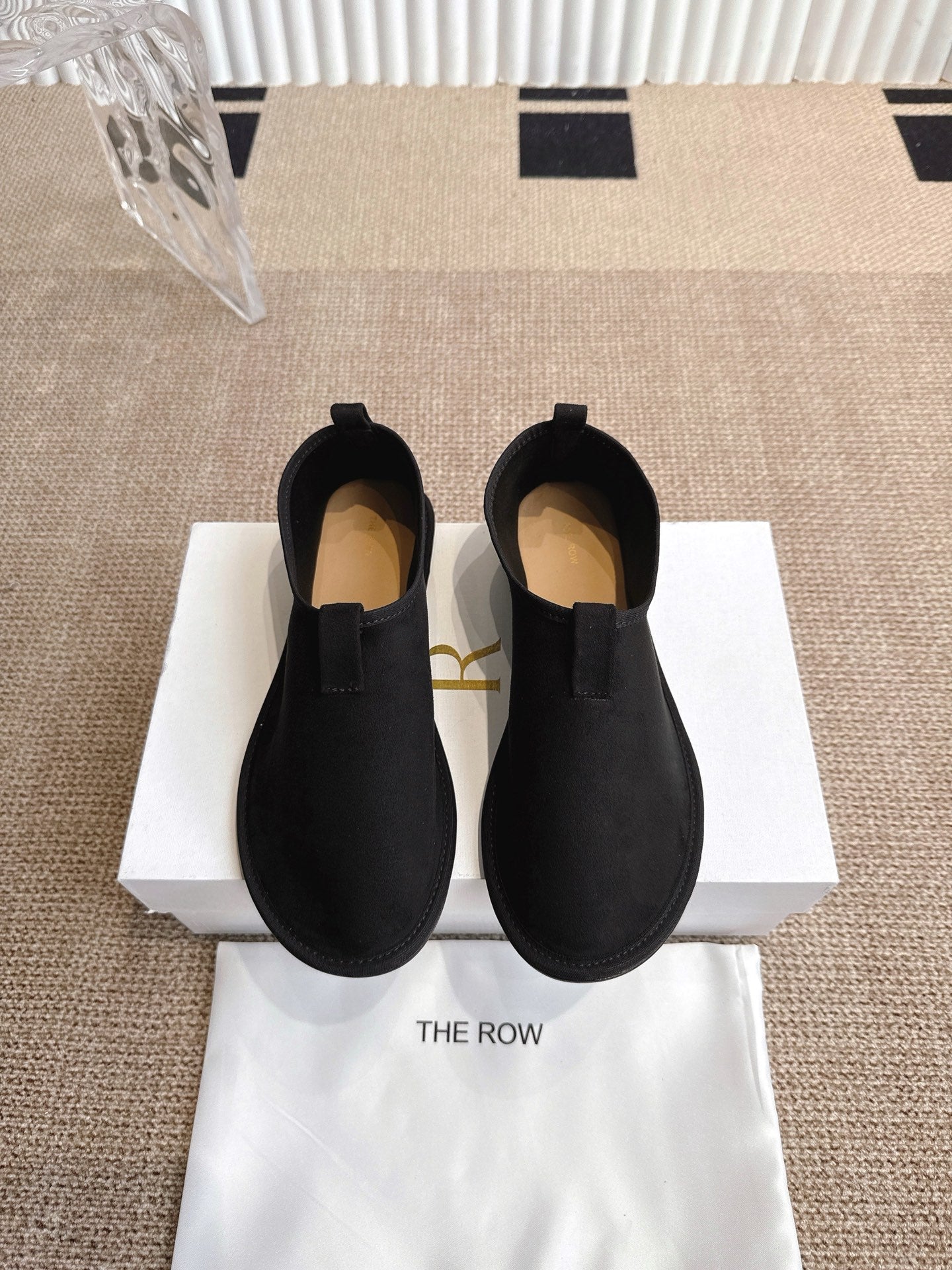 The Row 25ss Flat Shoes Black  Suede 443300
