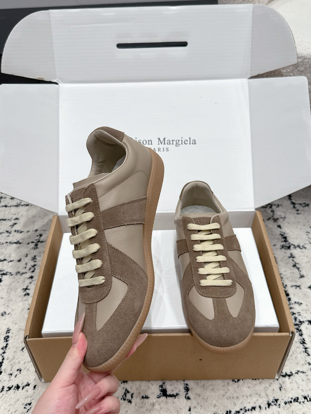 MM6 Replica Casual Sneaker Beige Brown Sheepskin Suede 881193