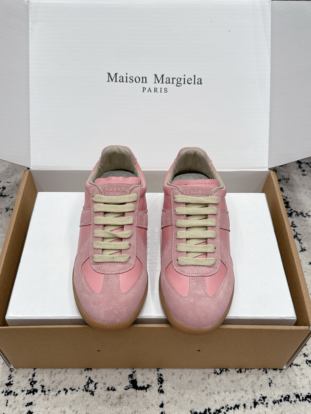 MM6 Replica Casual Sneaker Light Pink Sheepskin Suede 881203