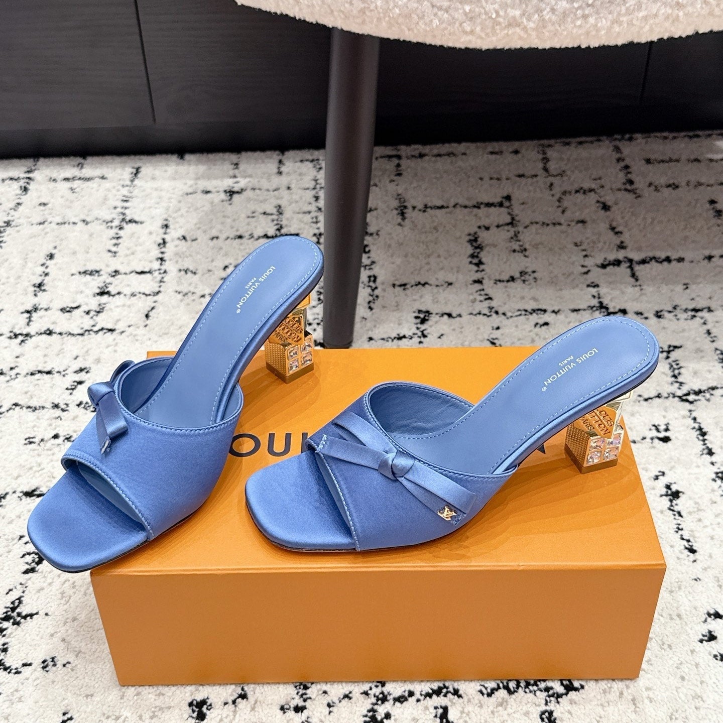 LV Cube Mules 7cm Light Blue Silk Fabric Sheepskin 880425