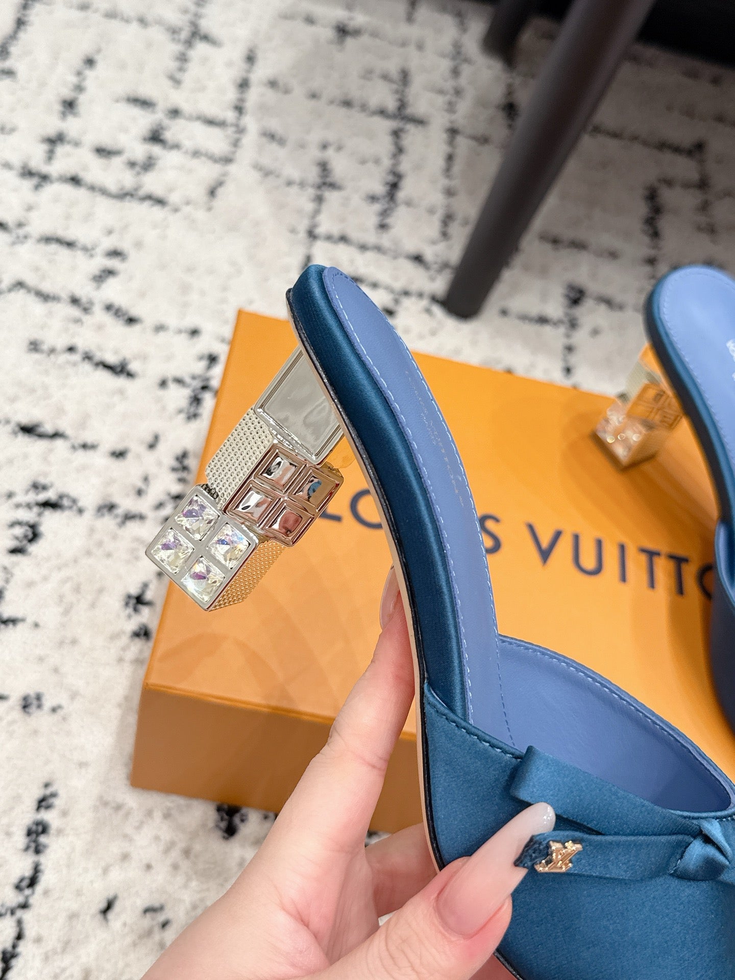 LV Cube Mules 7cm Blue Silk Fabric Sheepskin 880427