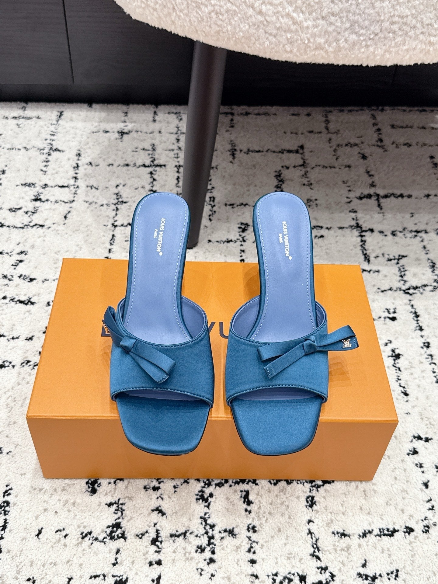 LV Cube Mules 7cm Blue Silk Fabric Sheepskin 880427