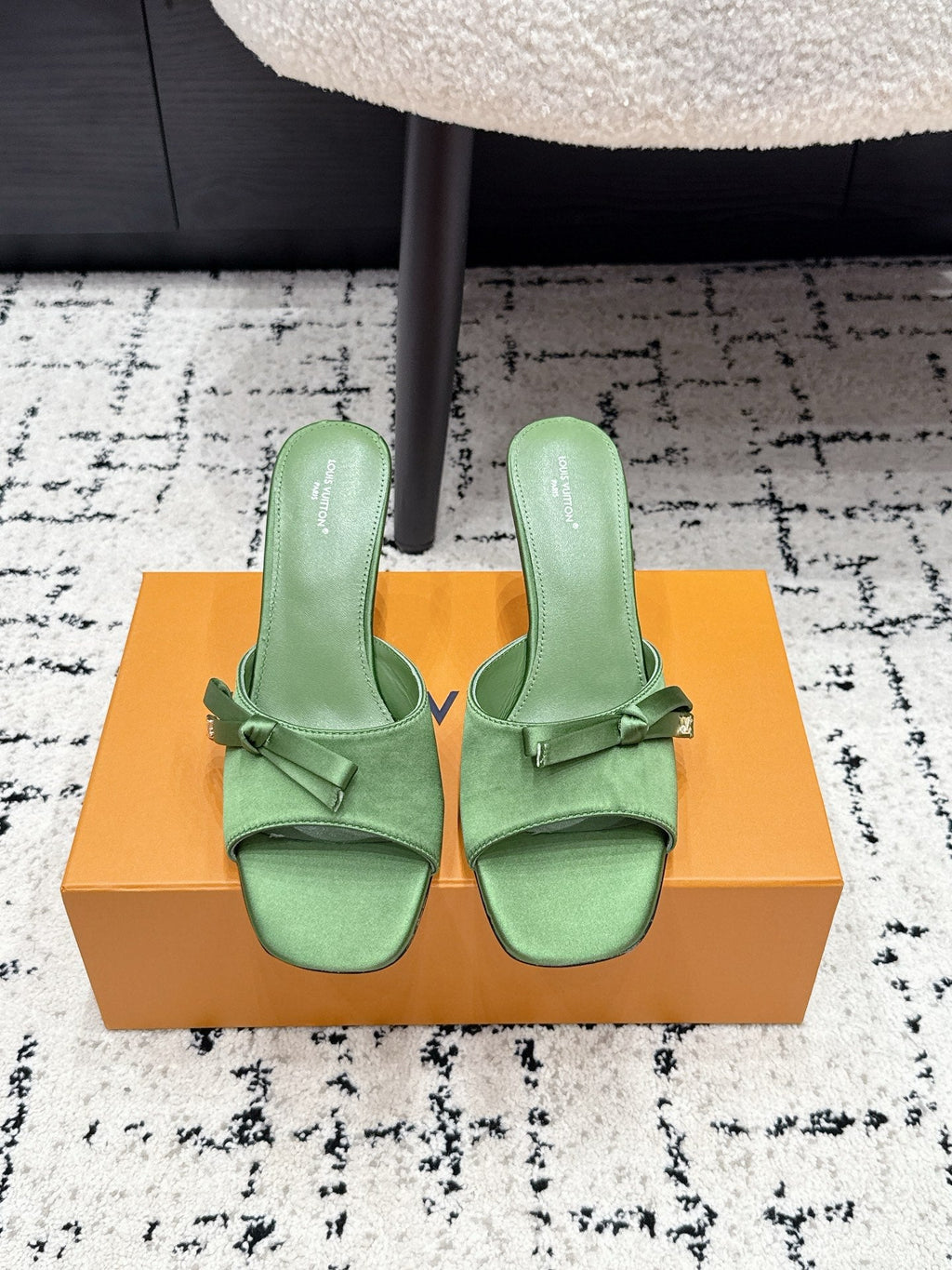 LV Cube Mules 7cm Green Silk Fabric Sheepskin 880430