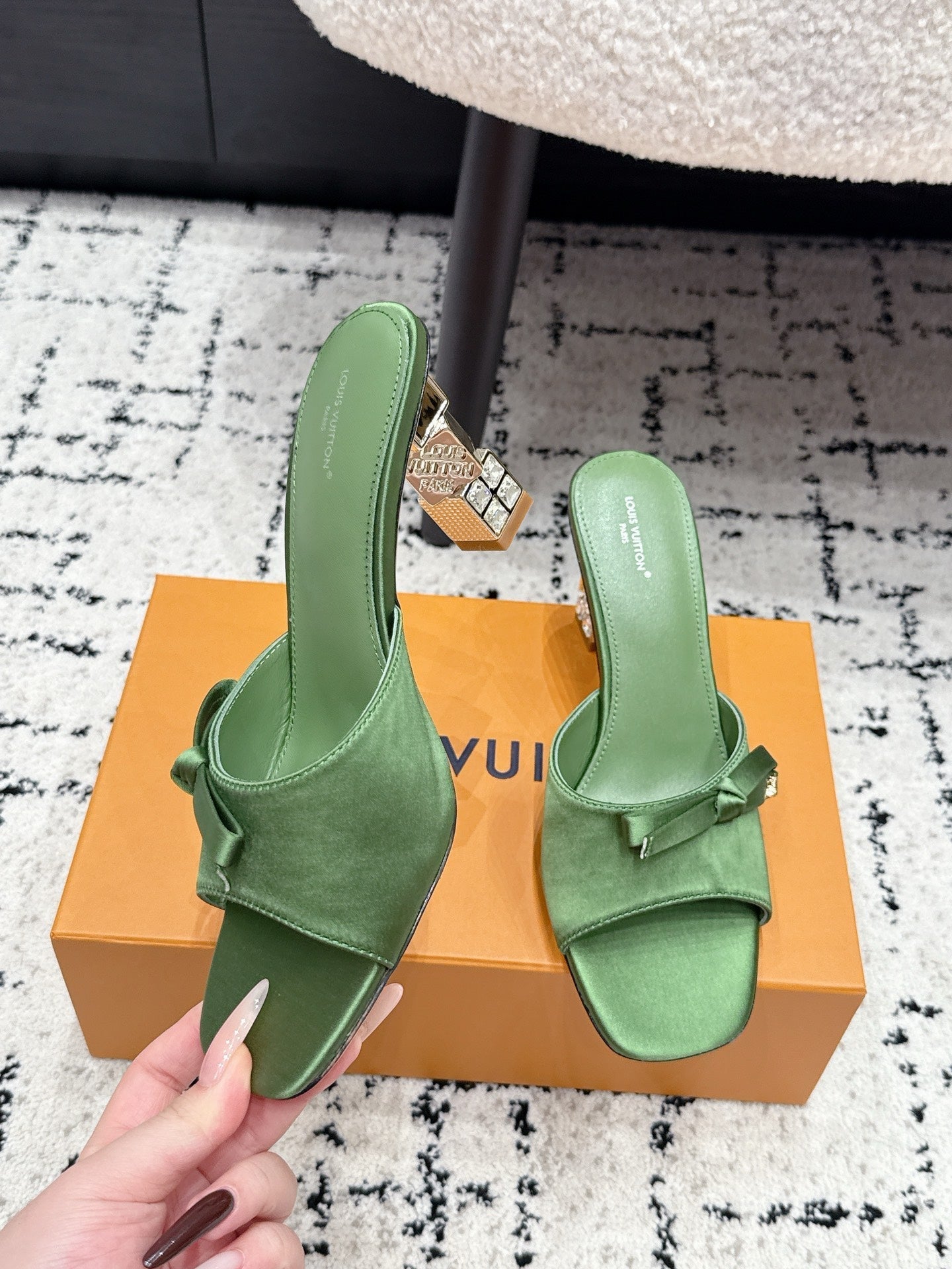 LV Cube Mules 7cm Green Silk Fabric Sheepskin 880430