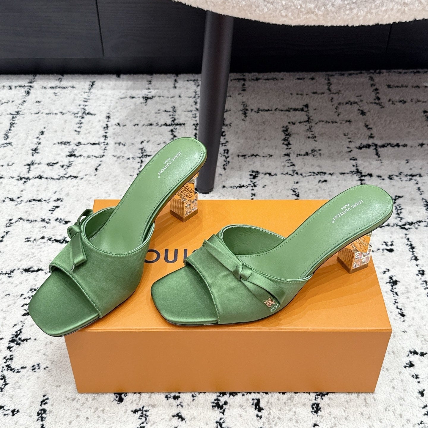 LV Cube Mules 7cm Green Silk Fabric Sheepskin 880430