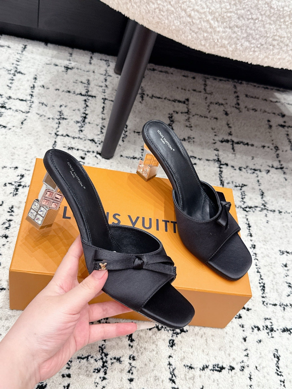 LV Cube Mules 7cm Black Silk Fabric Sheepskin 880431