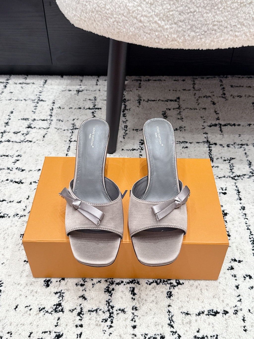 LV Cube Mules 7cm Taupe Silk Fabric Sheepskin 880432