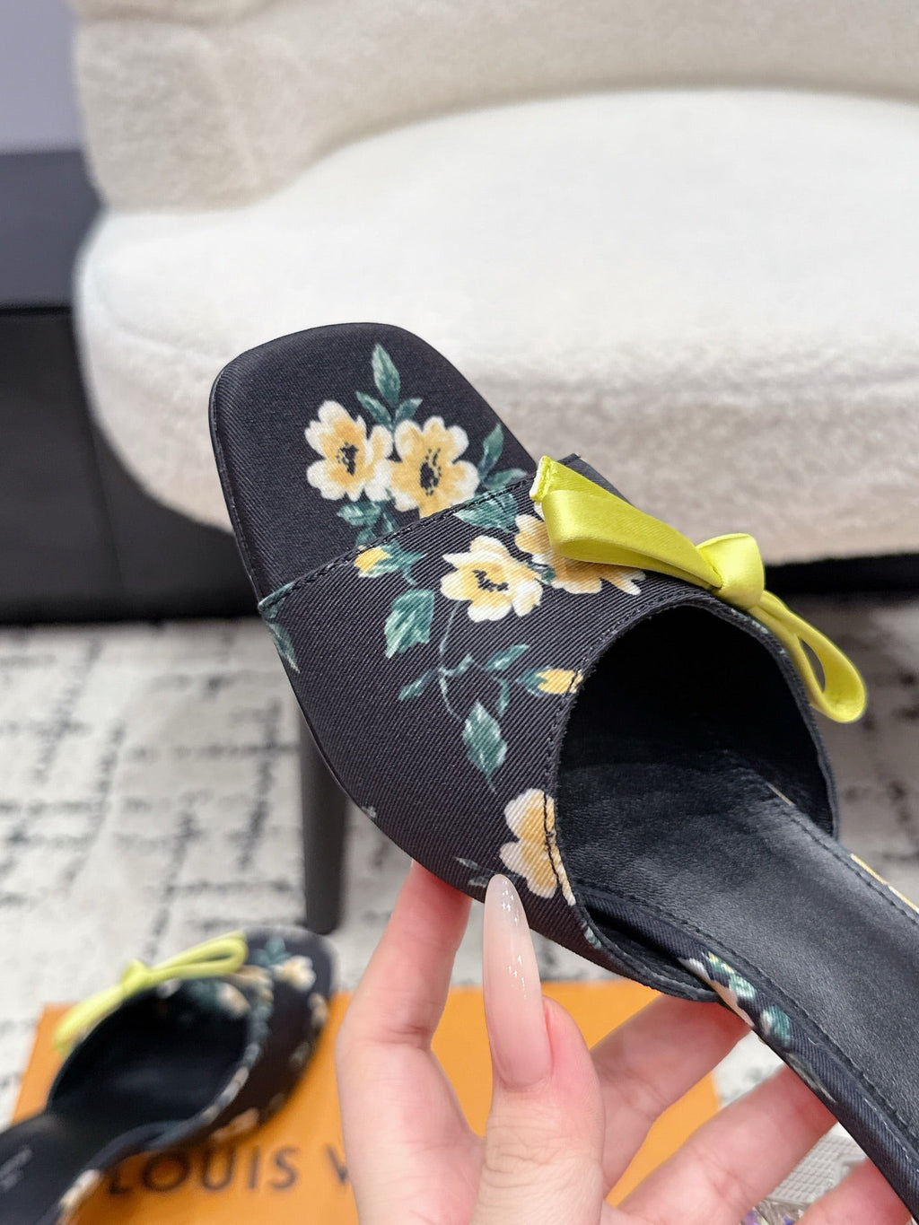 LV Cube Mules 7cm Black Yellow Silk Fabric Sheepskin 880435