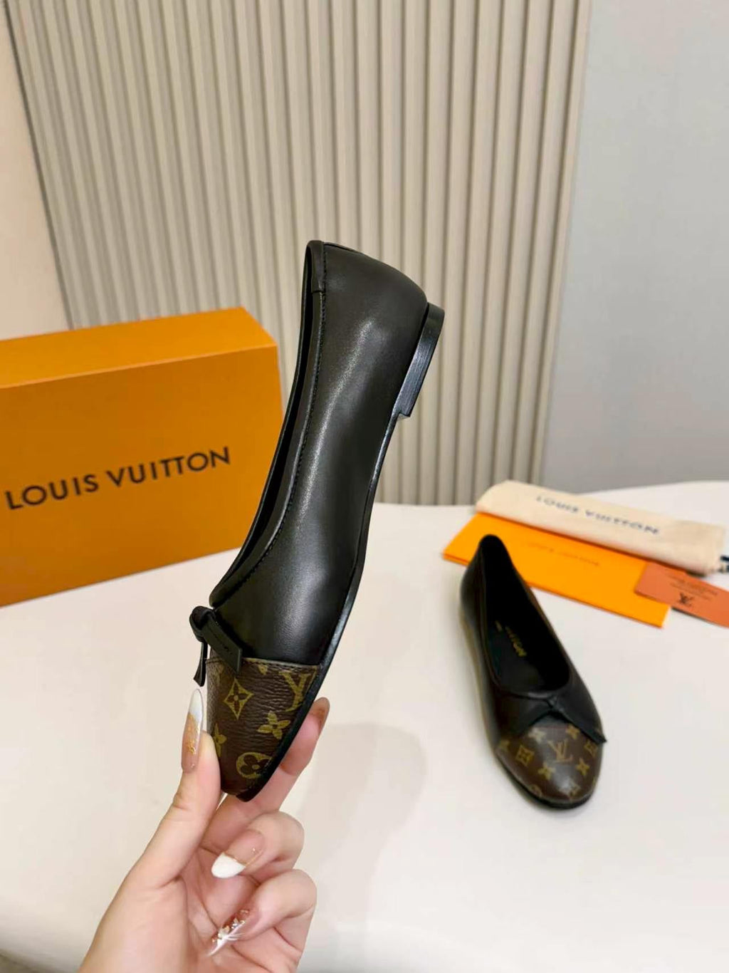 LV Darling Ballerina Black Cowhide 847109