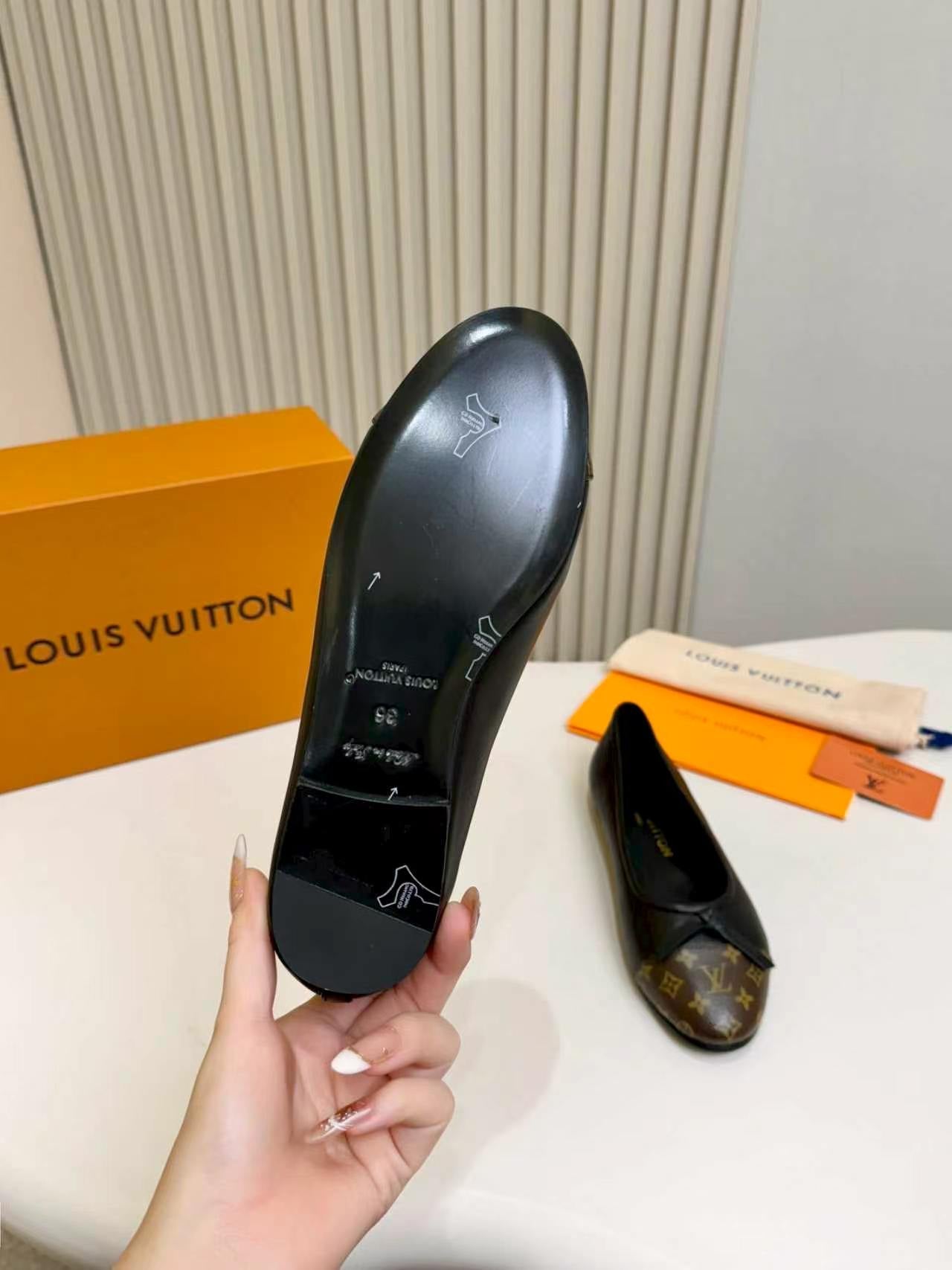 LV Darling Ballerina Black Cowhide 847109