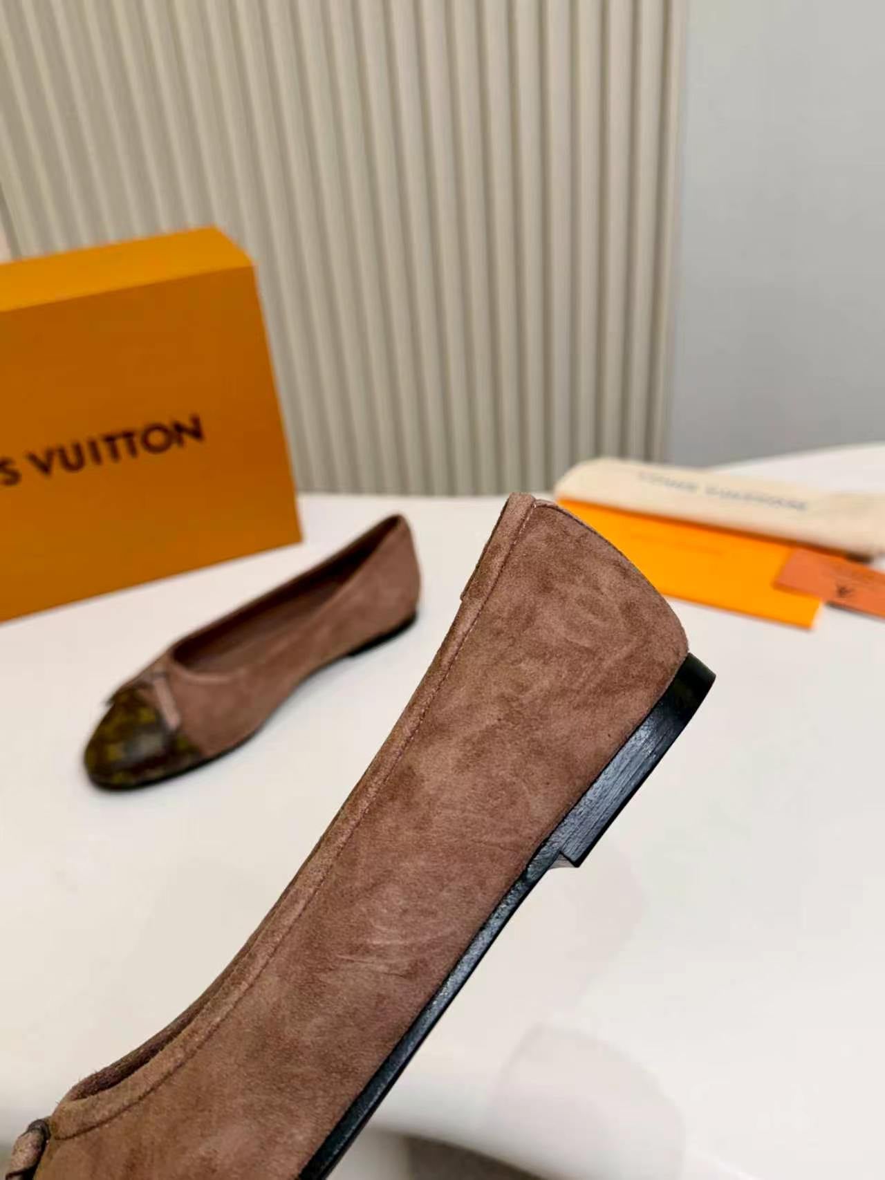 LV Darling Ballerina Coffee Suede 847115