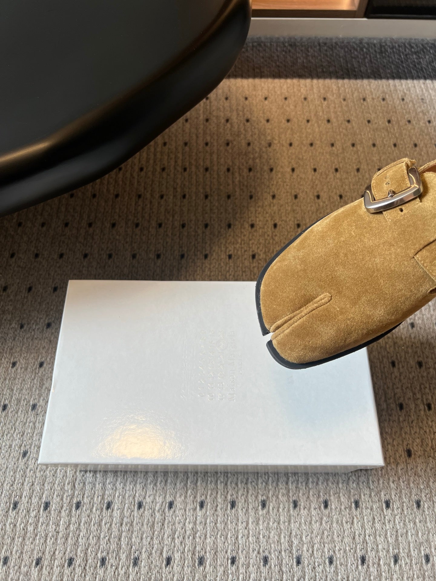 Maison Margiela Tabi Buckle-Fastening Mules Brown Suede 803622