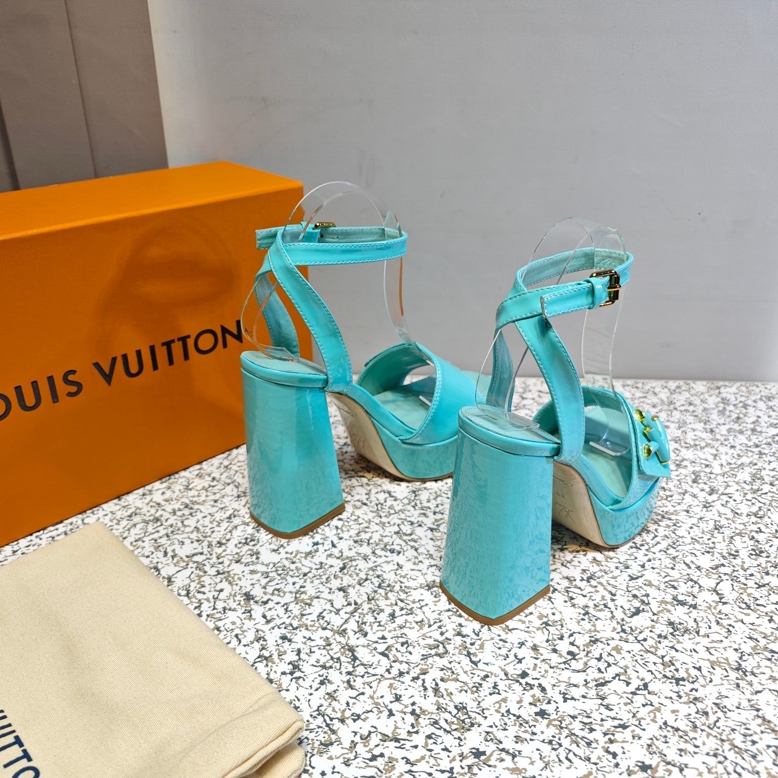 LV Shake Platform Sandal 110mm Turquoise Patent Leather 456138