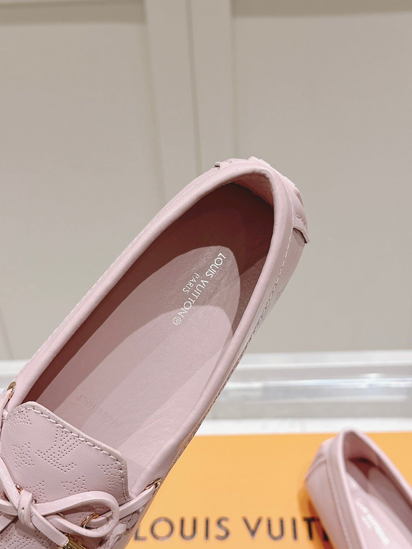 LV Gloria Loafer Pink Perforated Calfskin 480733