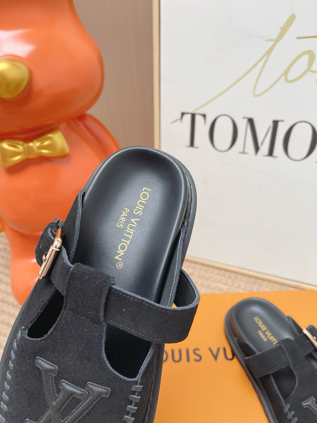LV Colorado Closed Mule Black Suede 854267