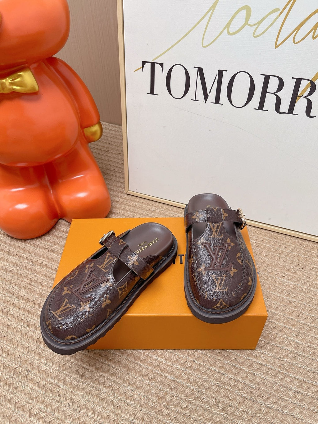 LV Colorado Closed Mule Brown Monogram Leather 854269