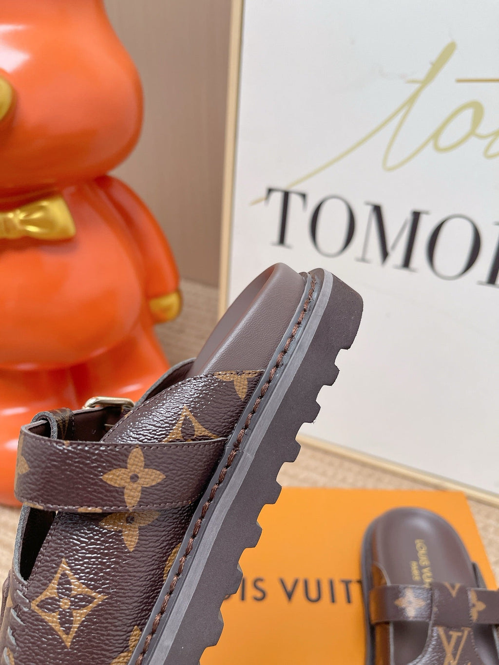 LV Colorado Closed Mule Brown Monogram Leather 854269