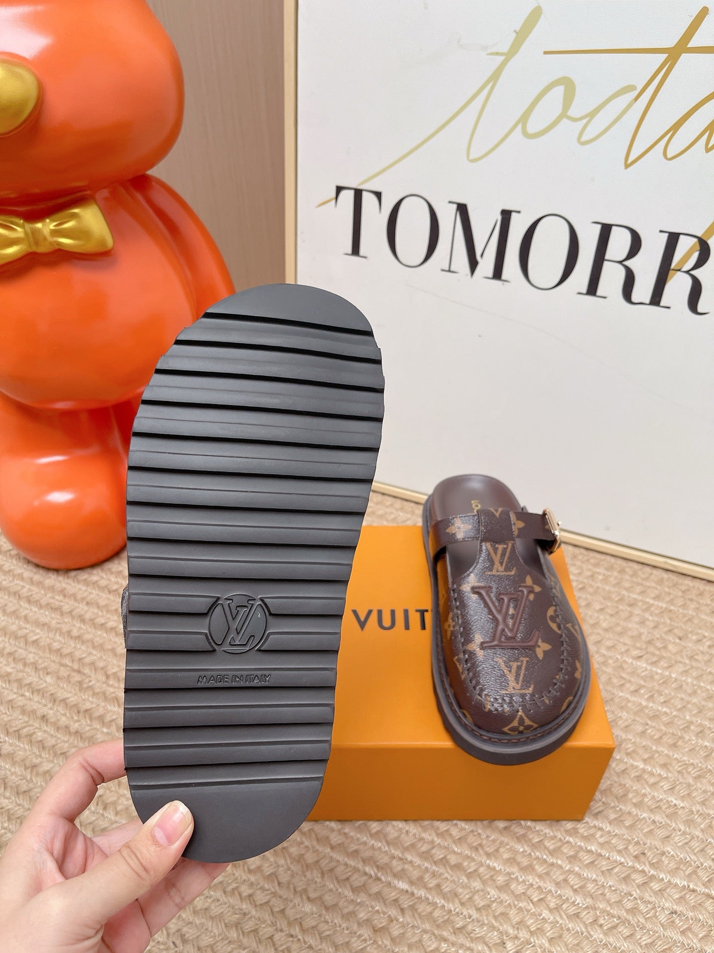 LV Colorado Closed Mule Brown Monogram Leather 854269