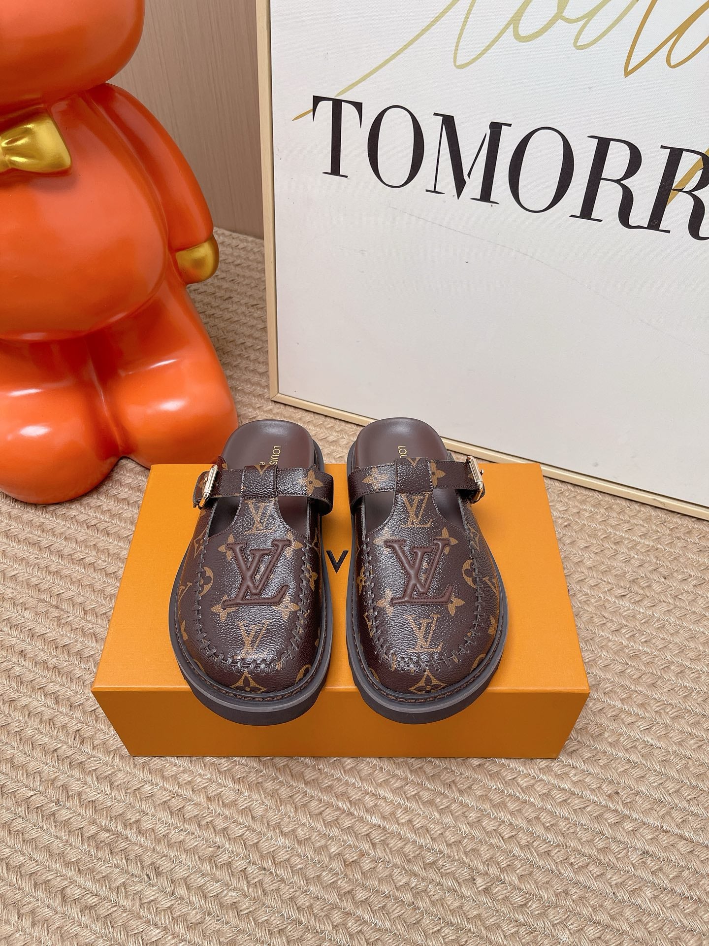 LV Colorado Closed Mule Brown Monogram Leather 854269