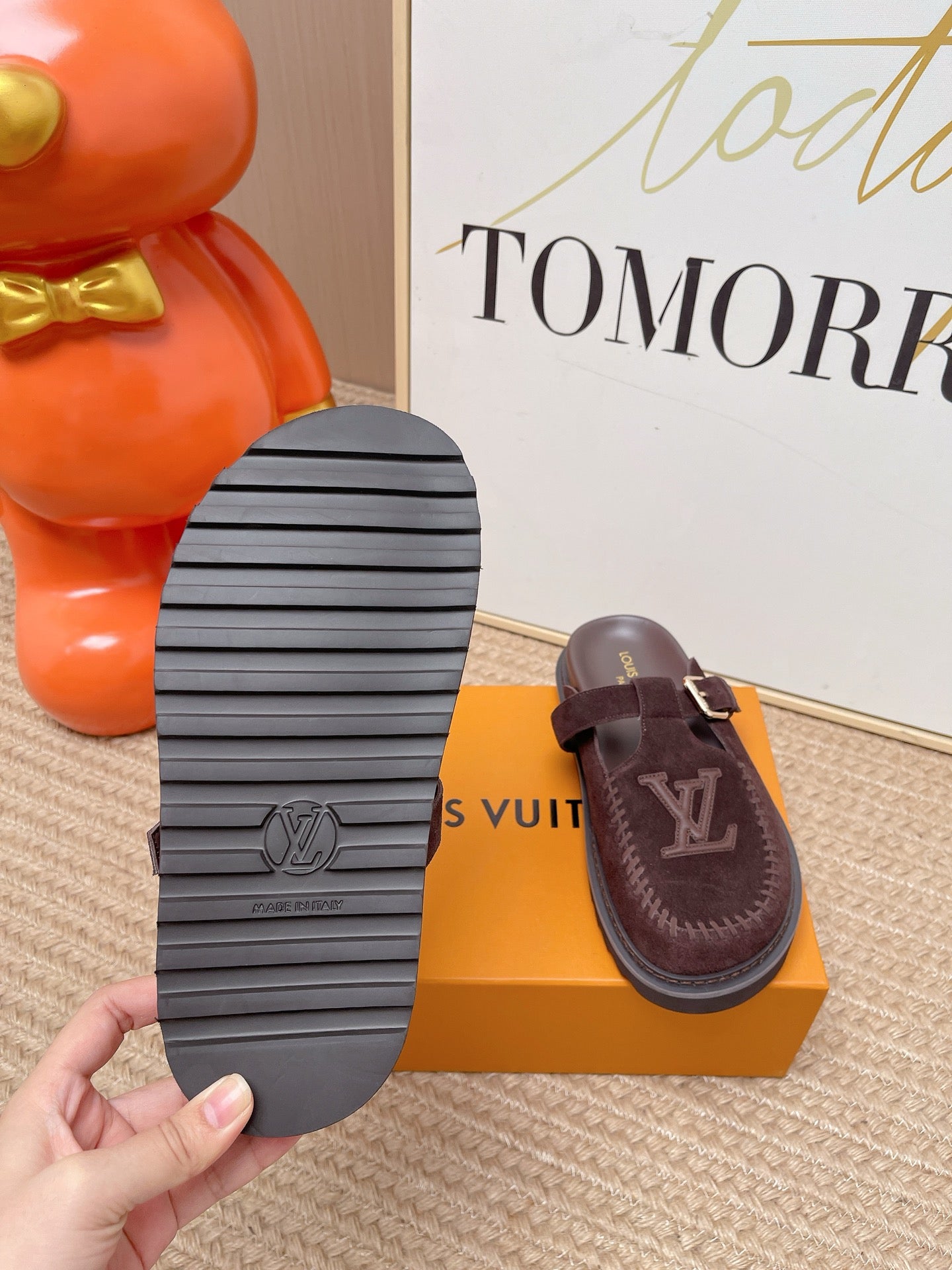 LV Colorado Closed Mule Brown Suede 854268