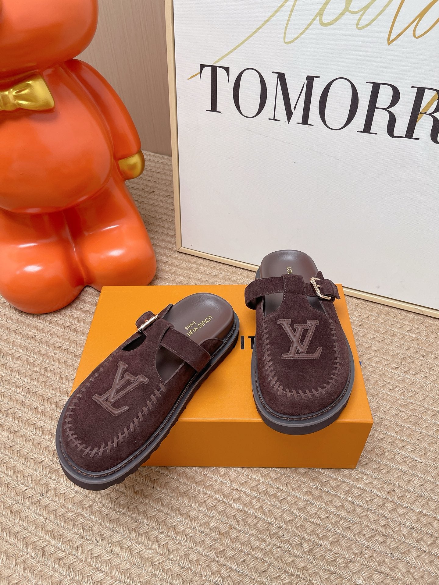 LV Colorado Closed Mule Brown Suede 854268