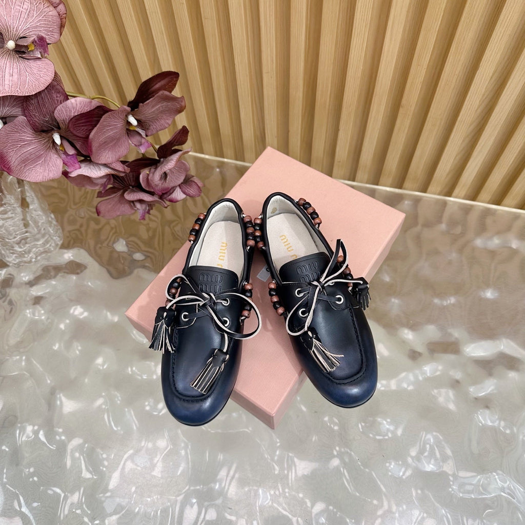 Miu Laces Eyelet Flat Loafer Black Sheepskin  498170