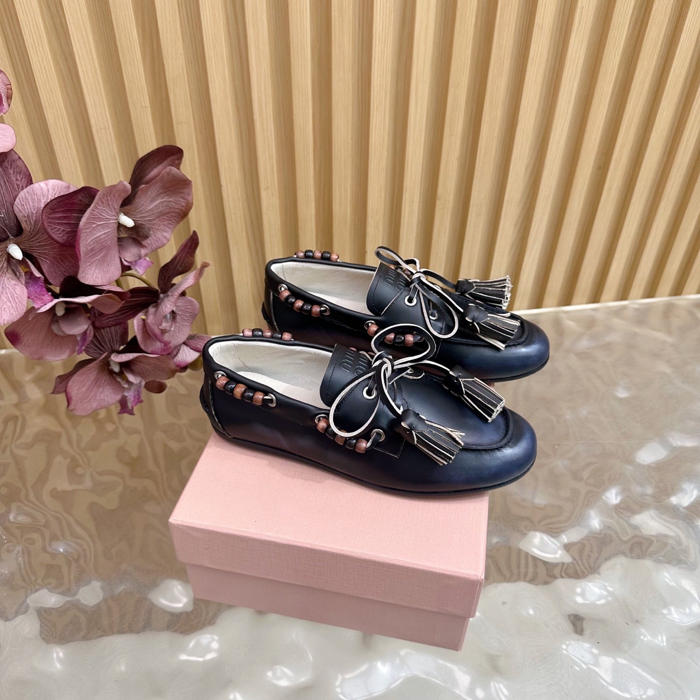 Miu Laces Eyelet Flat Loafer Black Sheepskin  498170