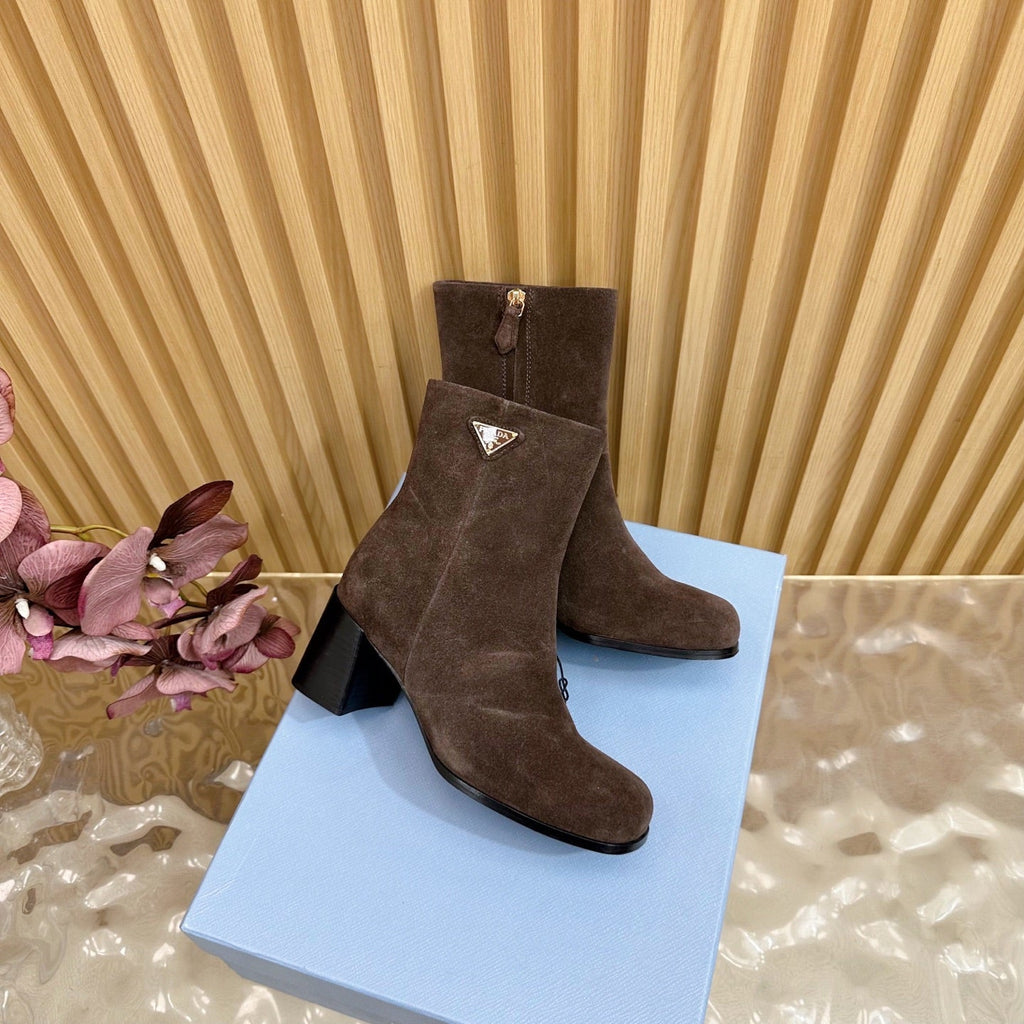 Prada 25 Boot Brown Black Suede 498222