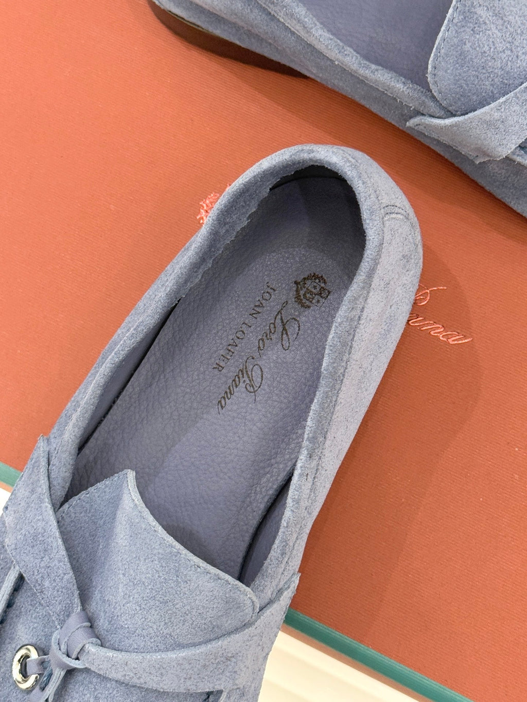 LP 26ss Summer Charms Walk Loafer Blue Gold Suede 632565