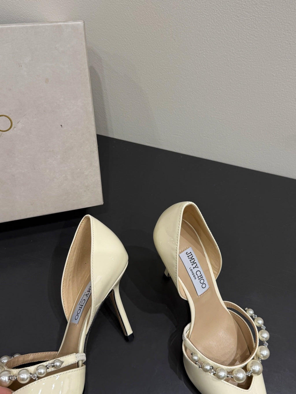 Jimmy Aureli Pearl-embellished Pumps 65mm White Patent Leather 420137