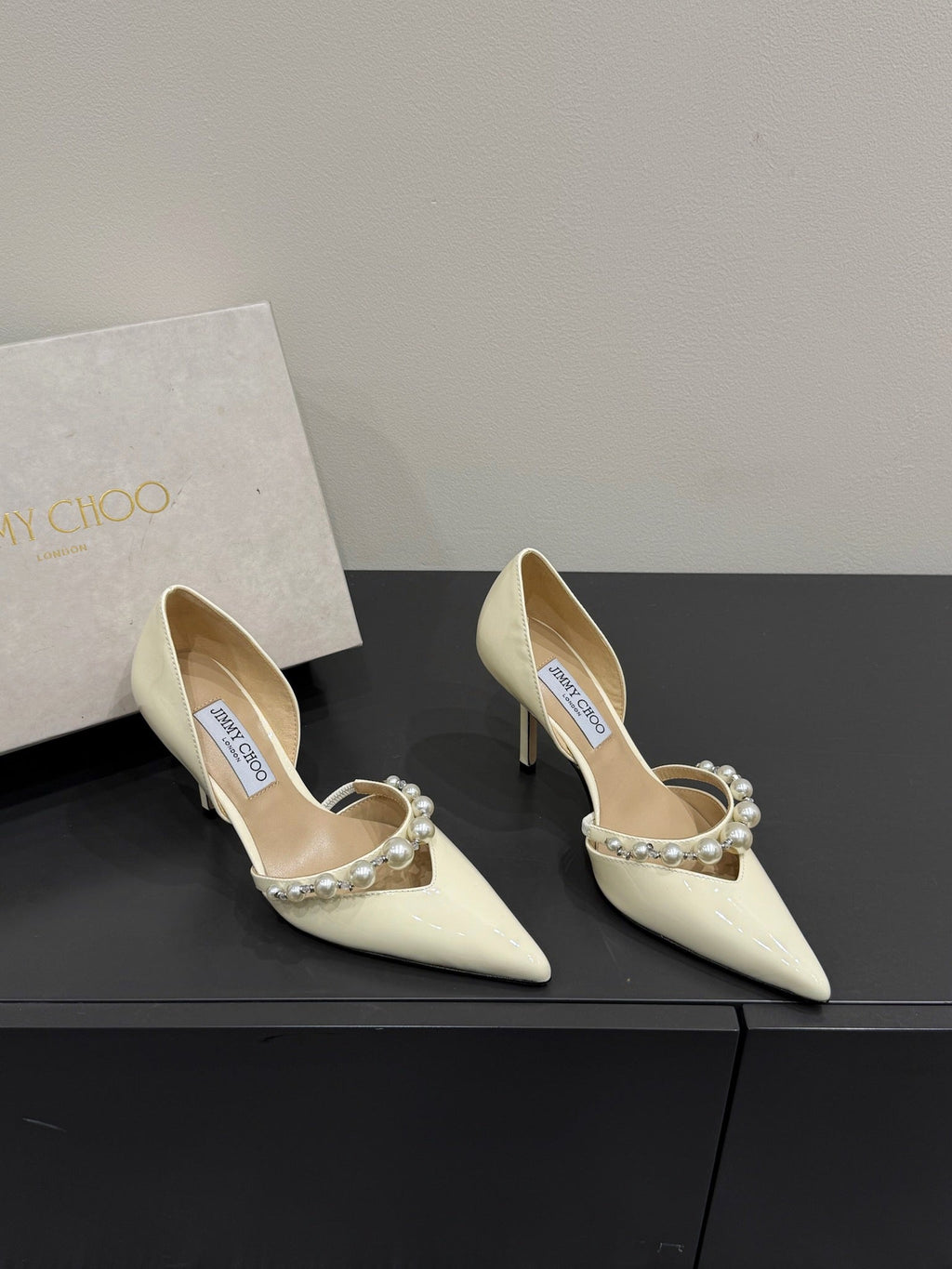 Jimmy Aureli Pearl-embellished Pumps 65mm White Patent Leather 420137