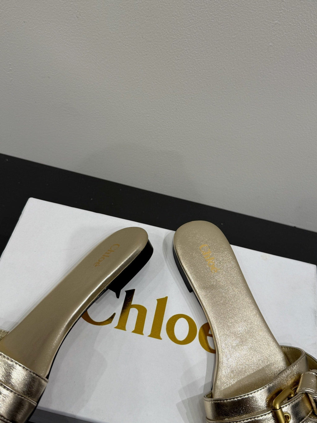 Loewe 25 Bow Metal Buckle Slide Gold Cowhide
