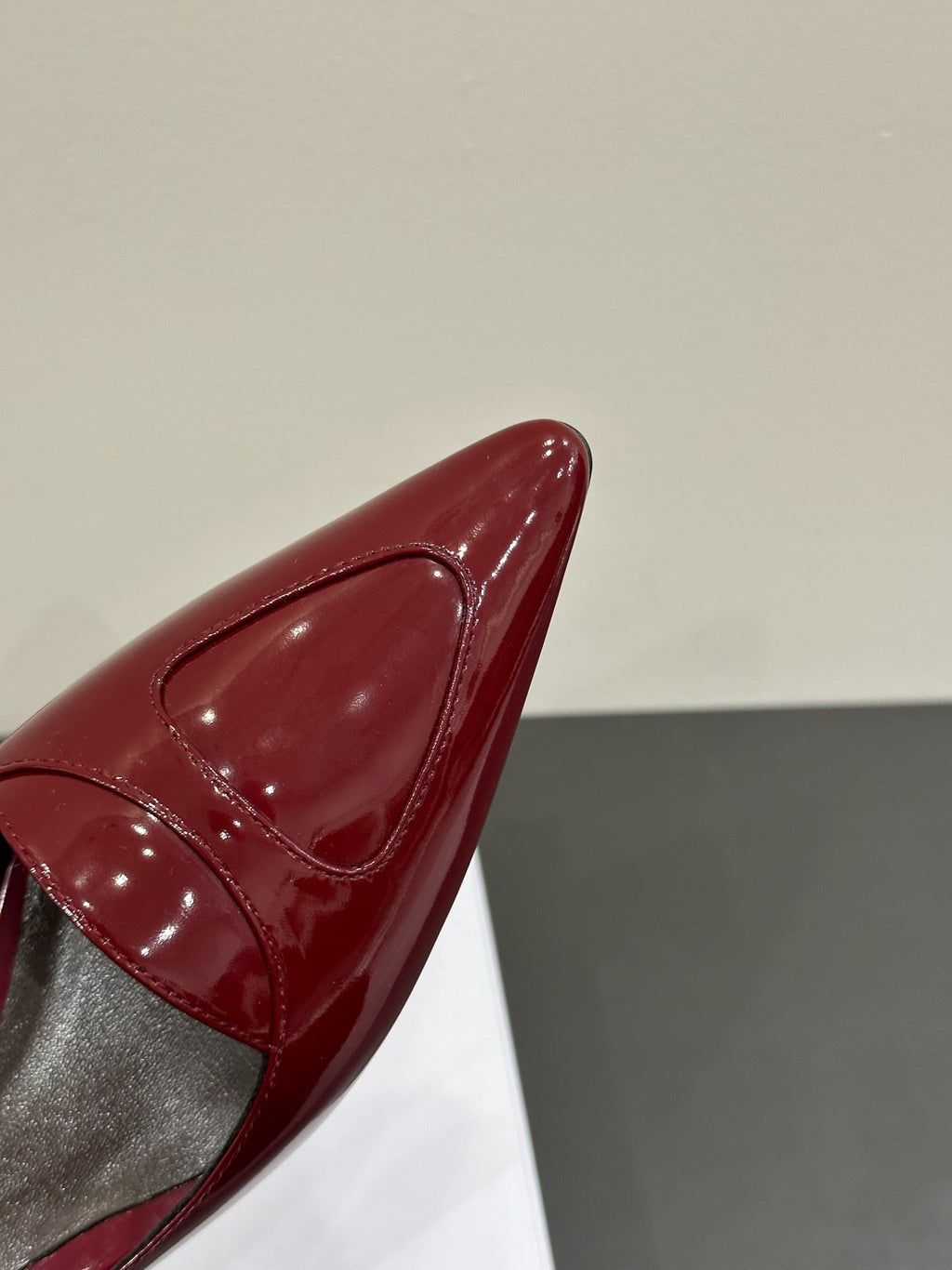 The Row Viv Kitten Pumps 35mm Dar Red  Leather 337488