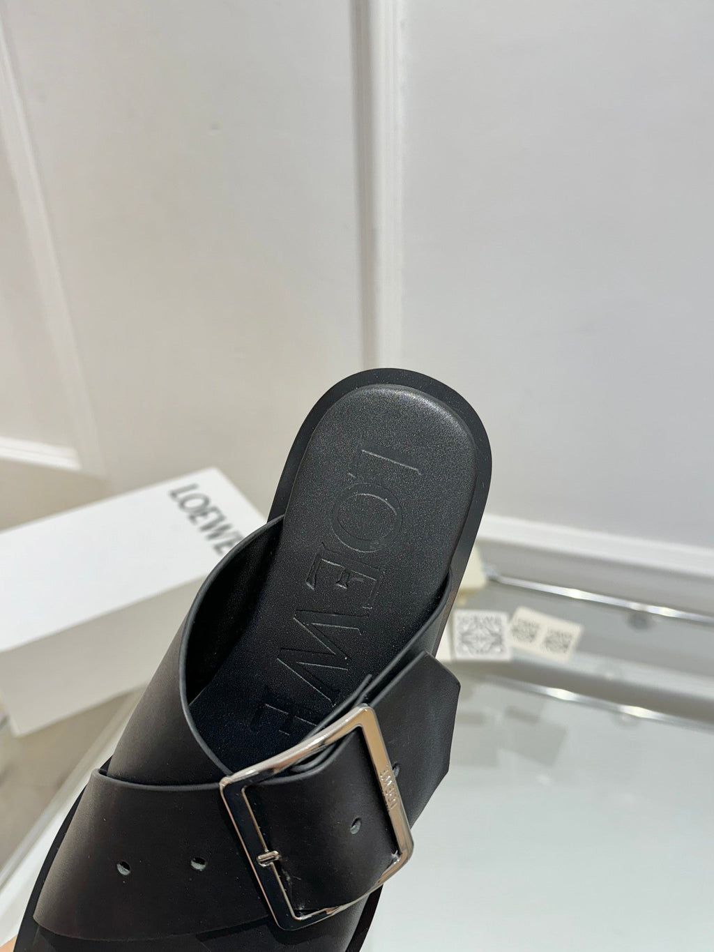 Loewe Petal Buckle Slide Black Leather 881316