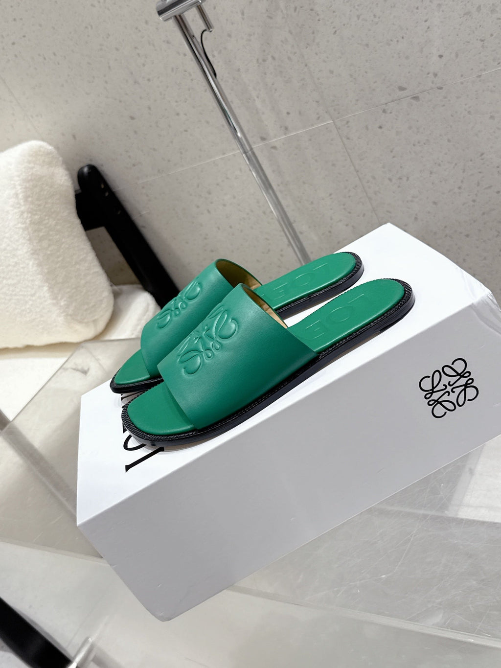 Loewe 25 flat slippers vibrant green calfskin
