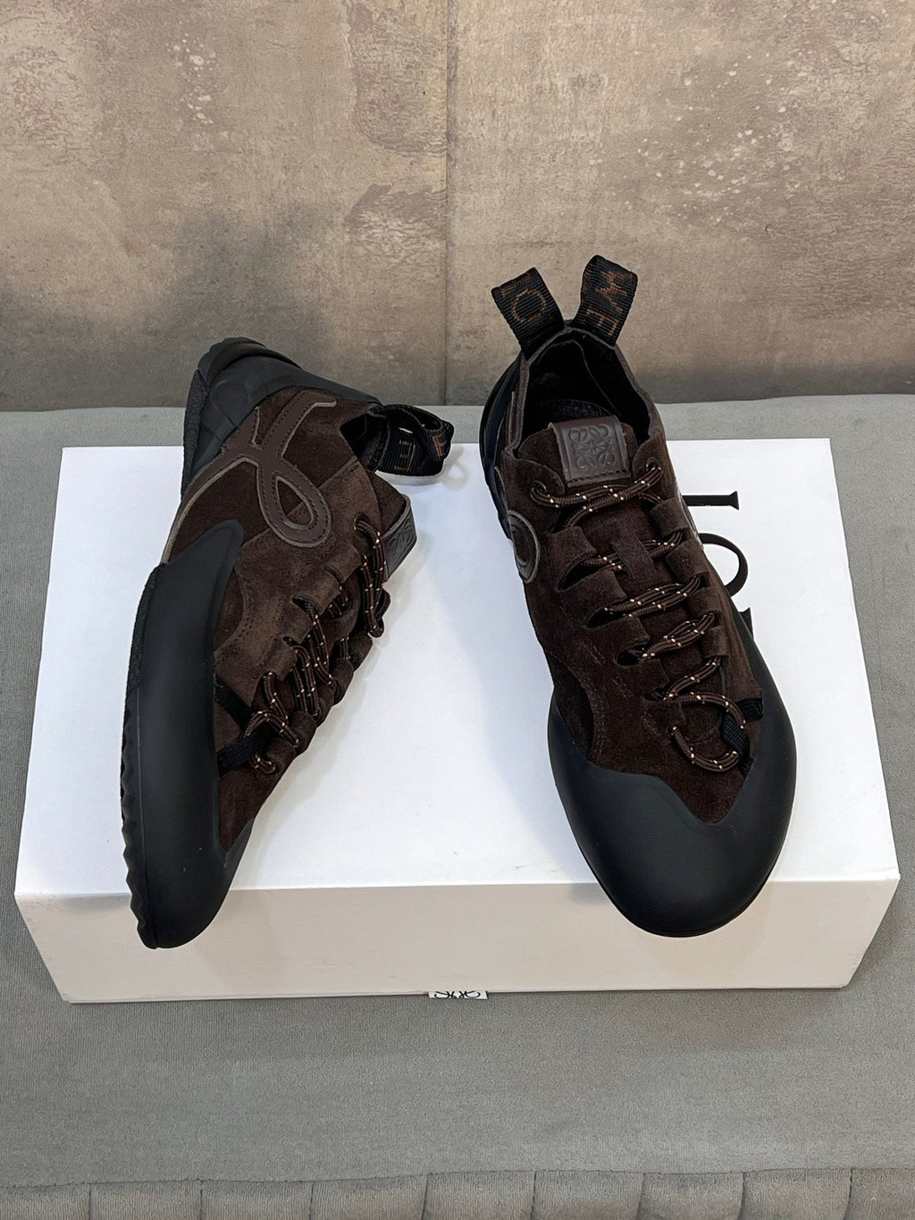 LOEW 26s Grip Sneaker Coffee Suede Sheepskin 682761