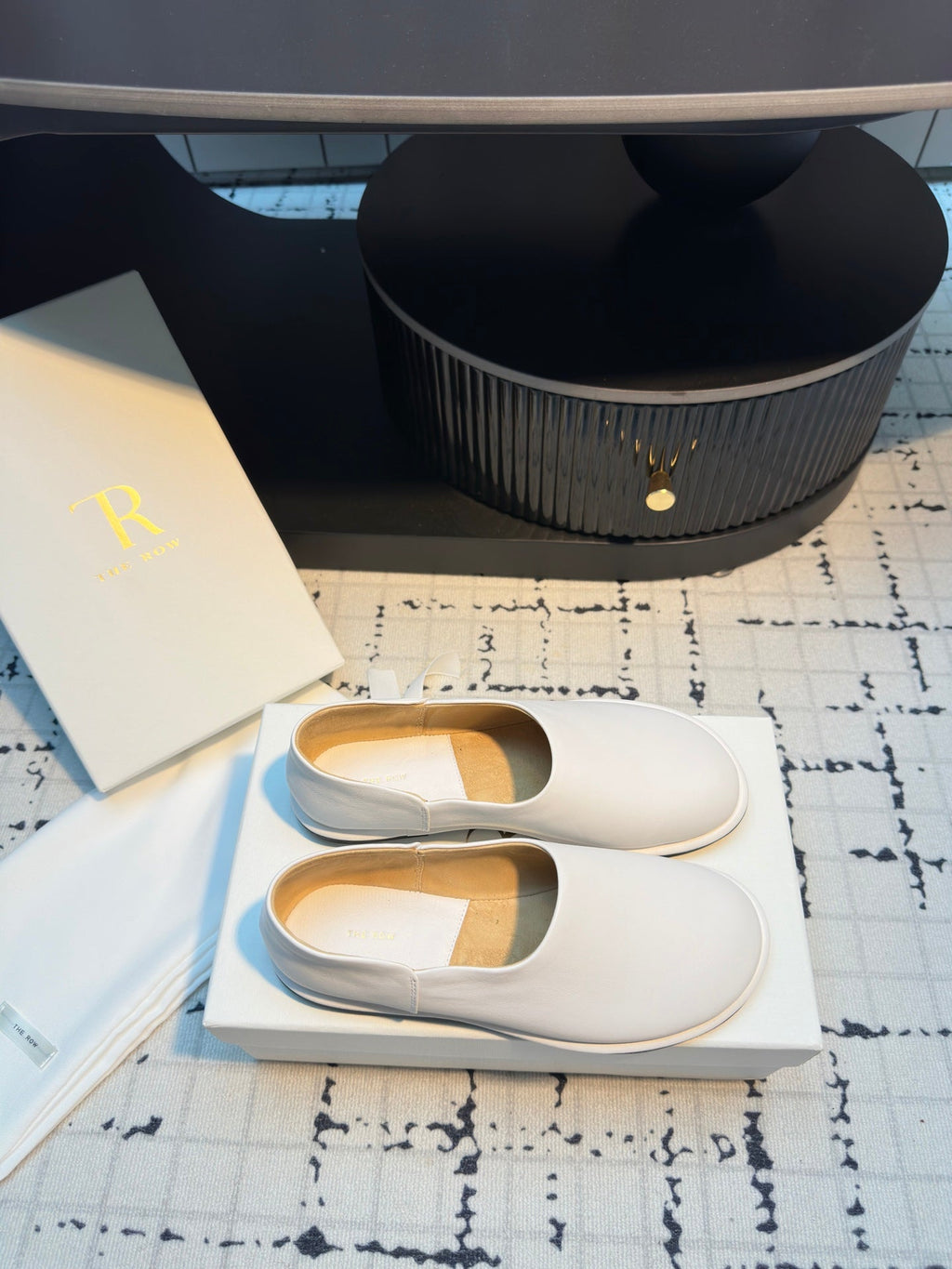 The Row Flat Loafer White Calfskin 334453