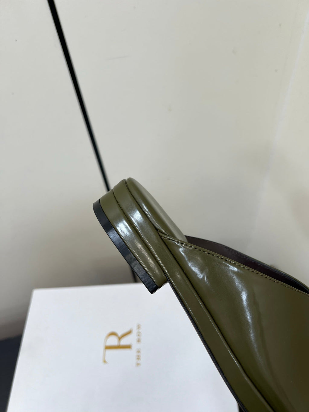 The Row Emi Flatform Sandal 25mm Olive Patent Leather 340006