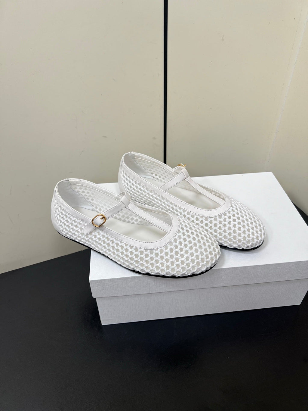 The Row 25ss Square T-Strap Flat White Mesh Cowhide 340040