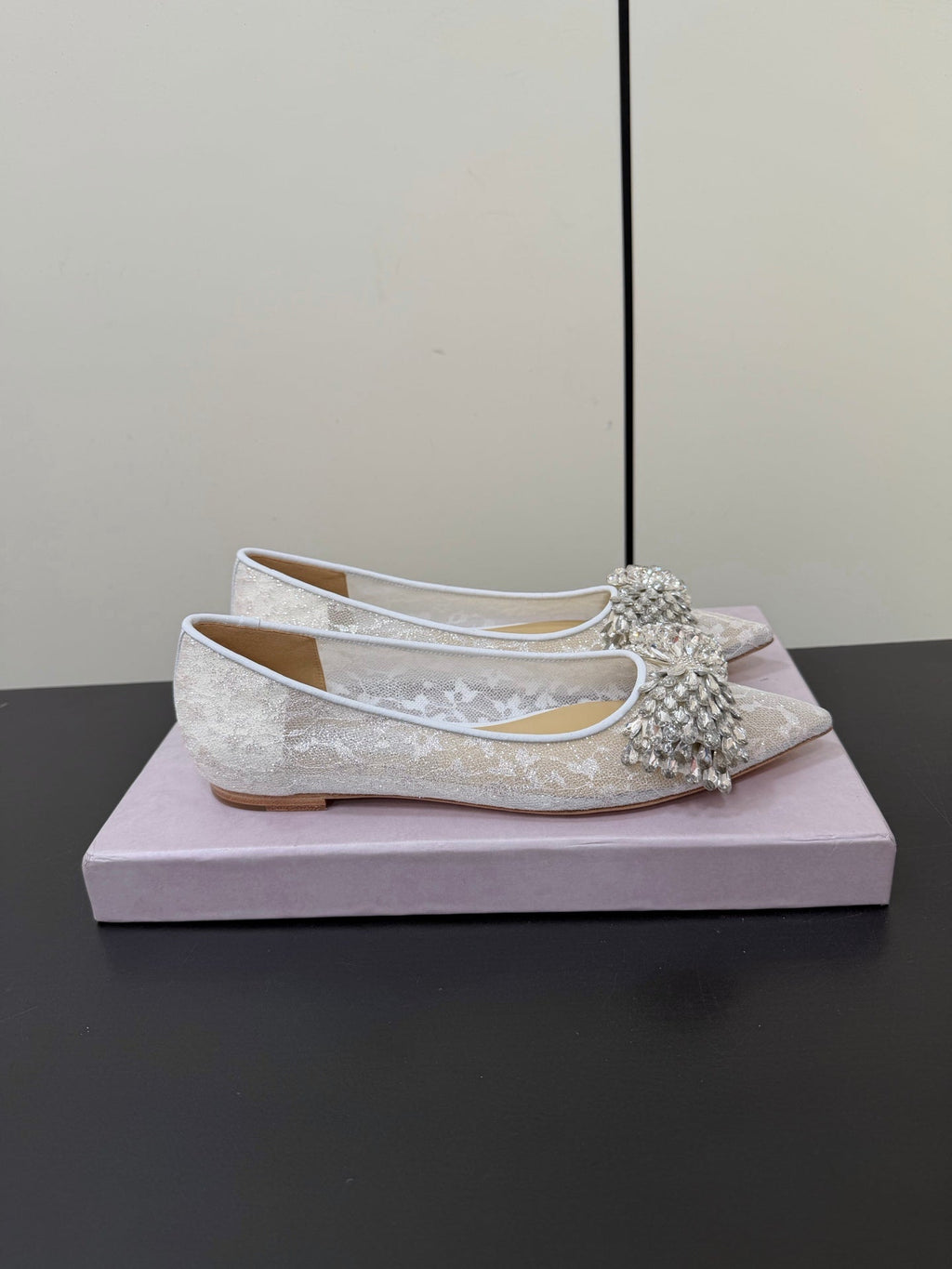 JC Pointed Toe Shoes Rhinestone Bow Single White Mesh 618821