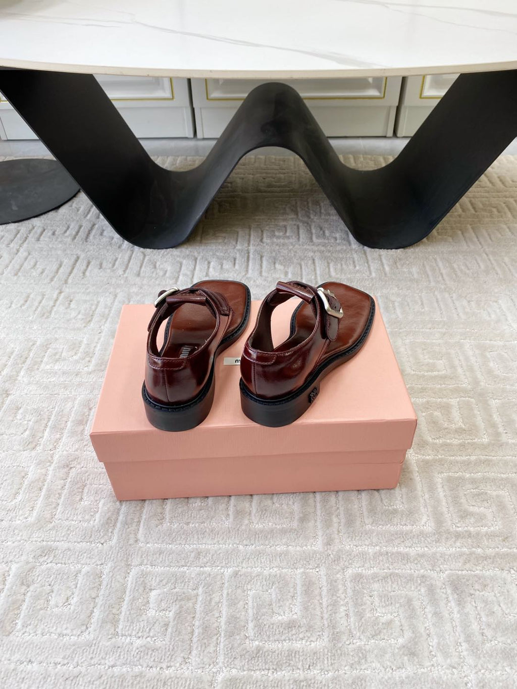 Miu Thong Sandals In Red Brown Shiny Lambskin With Silver Buckle
