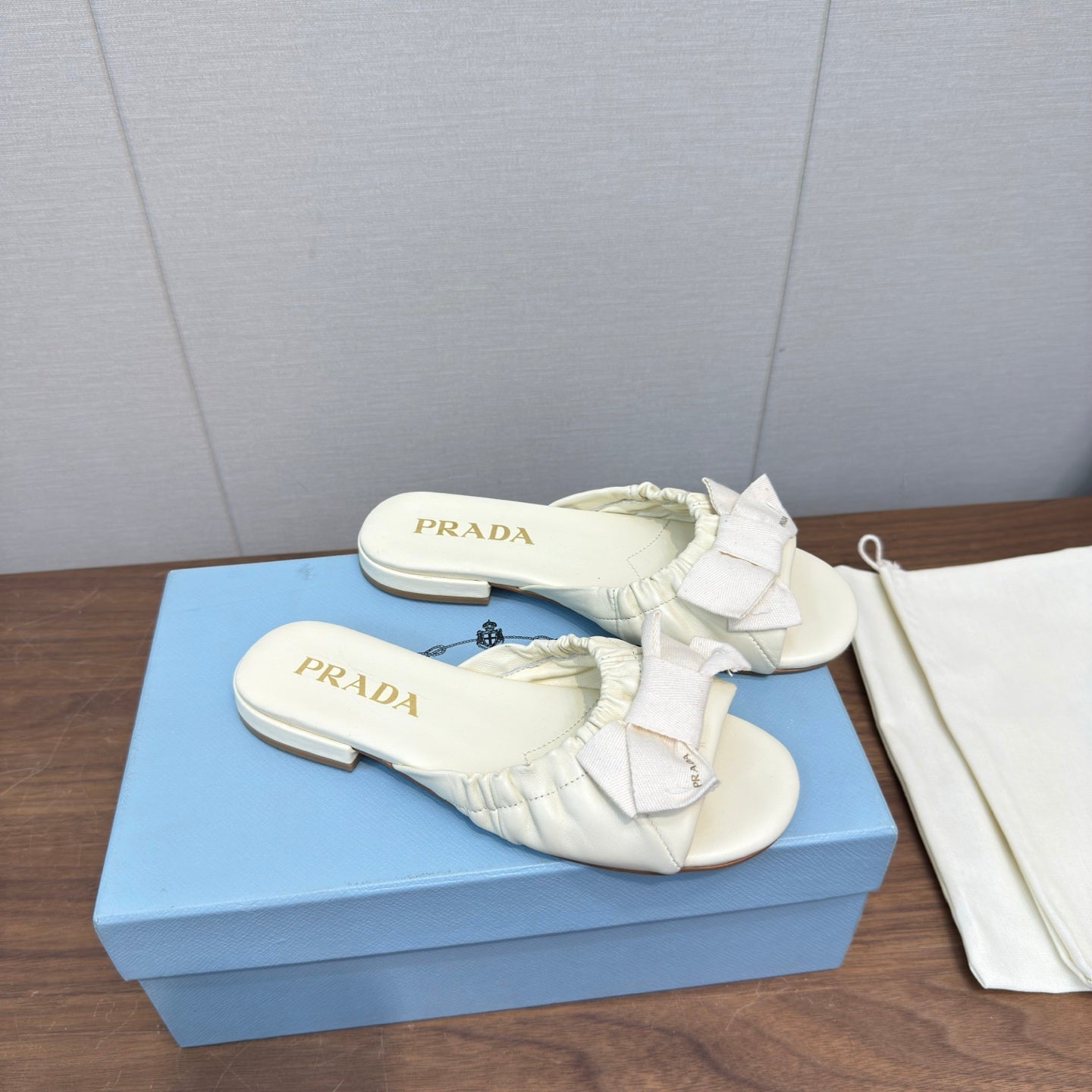 Prada Bow Slide Sandals Cream Sheepskin 836555