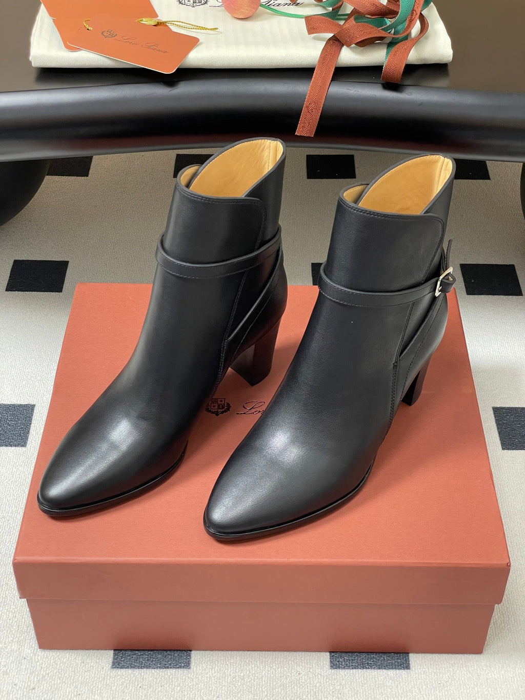 LP Felicity Ankle Boots 70mm Black Cowhide 440312